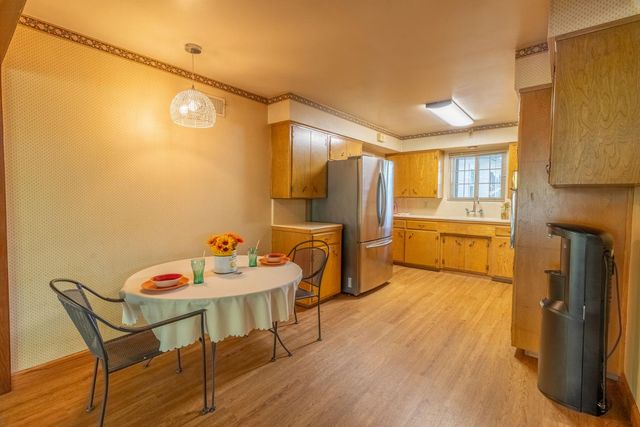 822 S California St, Lodi, CA 95240