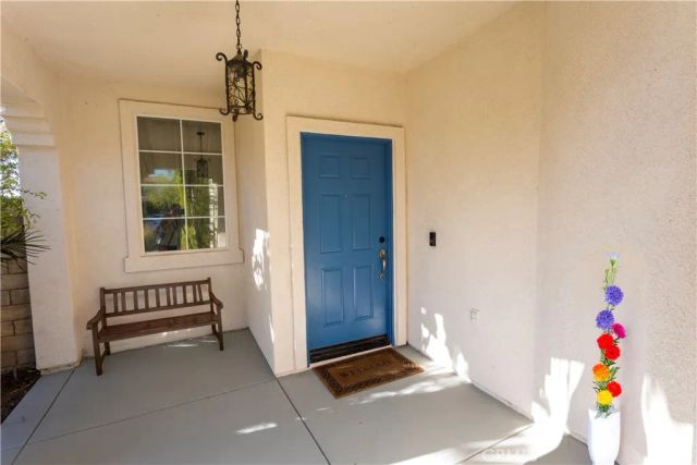 27604 Redwood Way, Castaic, CA 91384
