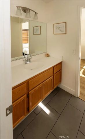 27604 Redwood Way, Castaic, CA 91384