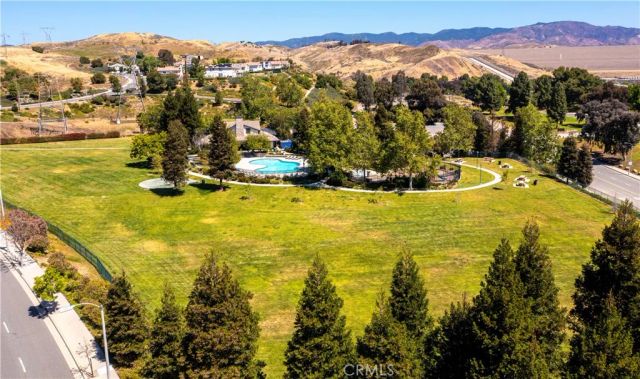 27604 Redwood Way, Castaic, CA 91384