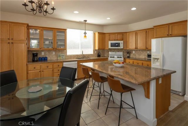 27604 Redwood Way, Castaic, CA 91384
