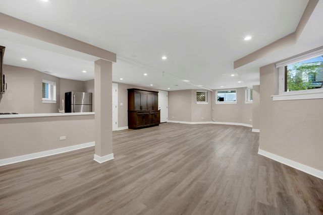 1241 W Newport Avenue G, Chicago, IL 60657