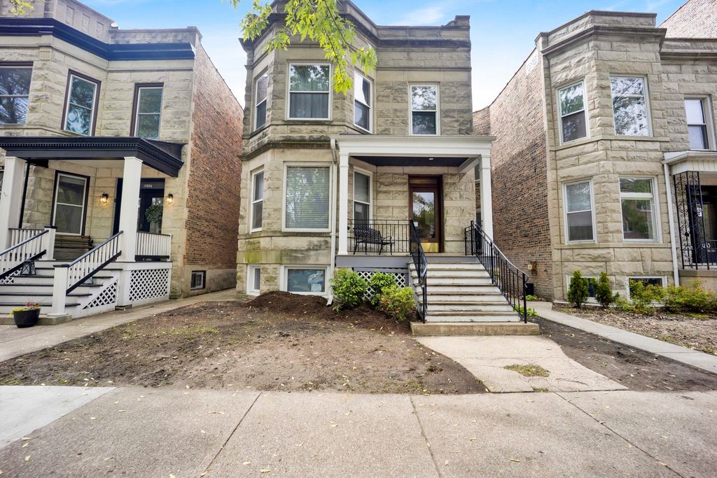 1241 W Newport Avenue G, Chicago, IL 60657