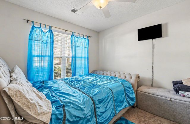 29 Pelican Circle, Beaufort, SC 29906