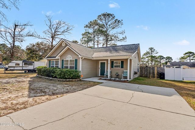 29 Pelican Circle, Beaufort, SC 29906