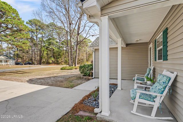 29 Pelican Circle, Beaufort, SC 29906