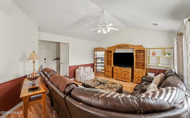 29 Pelican Circle, Beaufort, SC 29906