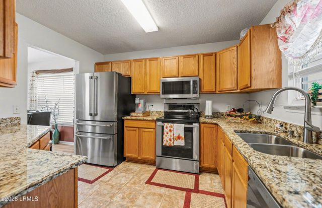 29 Pelican Circle, Beaufort, SC 29906