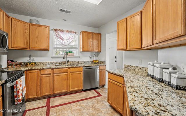 29 Pelican Circle, Beaufort, SC 29906