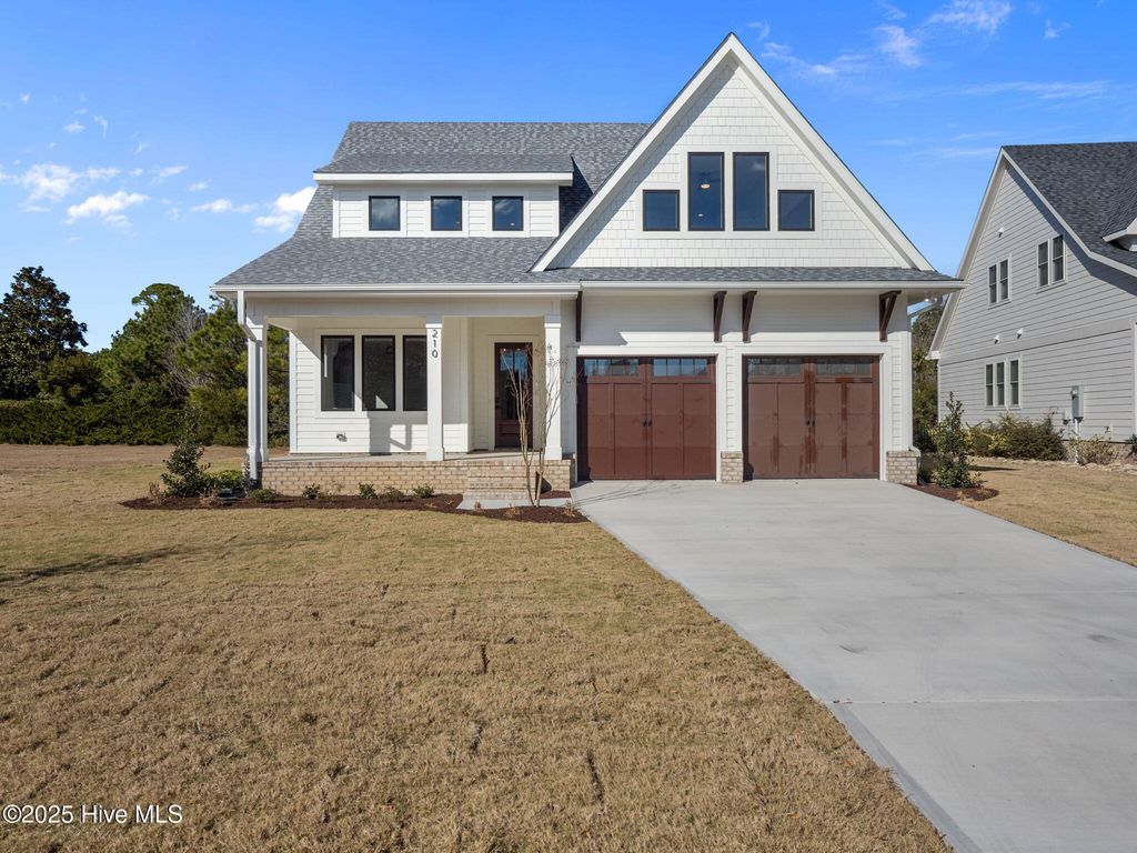 210 Cumberland Street, Newport, NC 28570