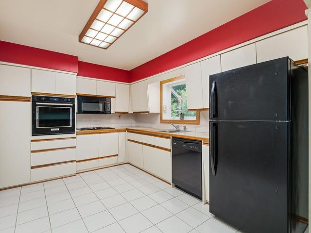 199 Colleen Avenue, Shoreview, MN 55126