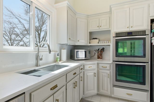 9241 Hunterboro Dr, Brentwood, TN 37027