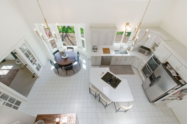 9241 Hunterboro Dr, Brentwood, TN 37027