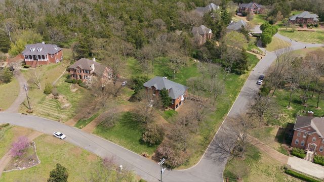 9241 Hunterboro Dr, Brentwood, TN 37027