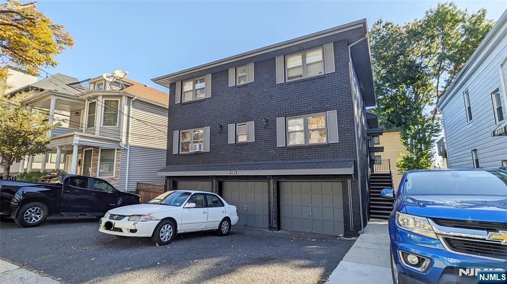 401 Undercliff Avenue B, Edgewater, NJ 07020