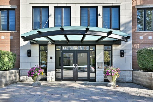 145 S York Street 404, Elmhurst, IL 60126