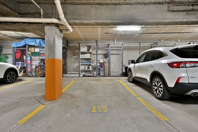 145 S York Street 404, Elmhurst, IL 60126