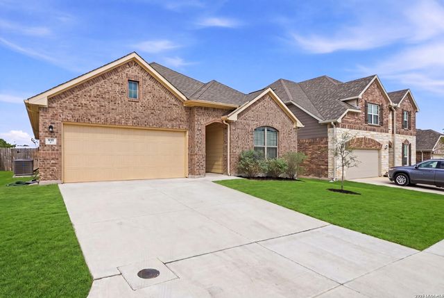951 Blue Violet, New Braunfels, TX 78130