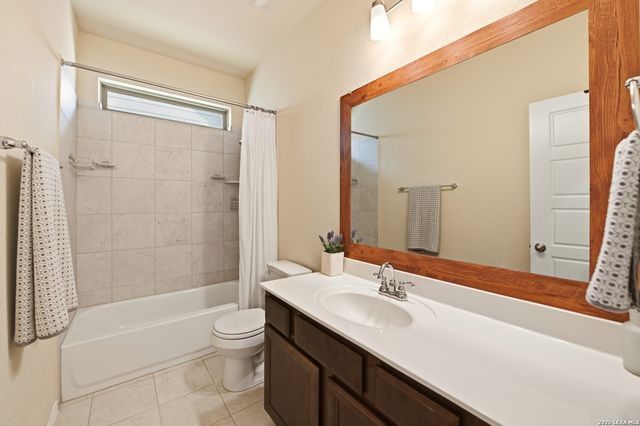 951 Blue Violet, New Braunfels, TX 78130