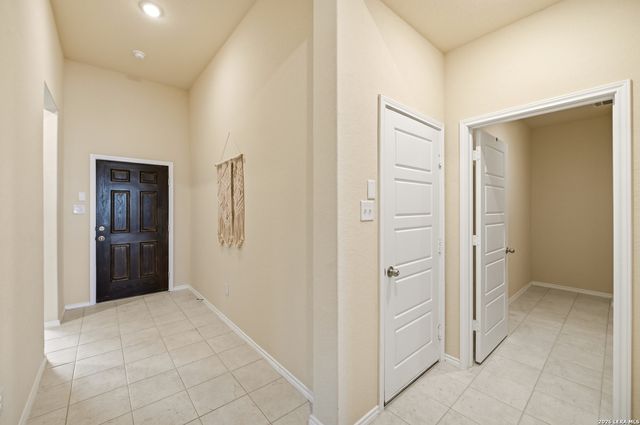 951 Blue Violet, New Braunfels, TX 78130