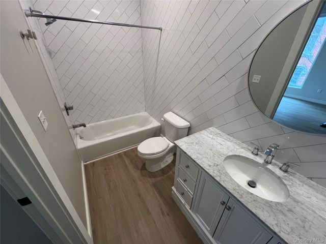 289 Main Street 301, Poughkeepsie, NY 12601