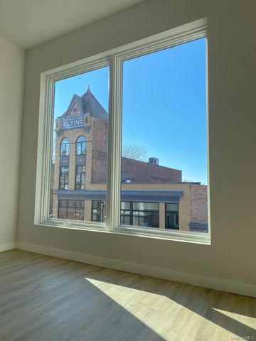 289 Main Street 301, Poughkeepsie, NY 12601