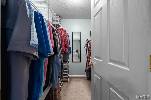 9601 Gallop Lane, Crestwood, MO 63126