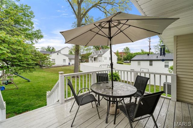 9601 Gallop Lane, Crestwood, MO 63126