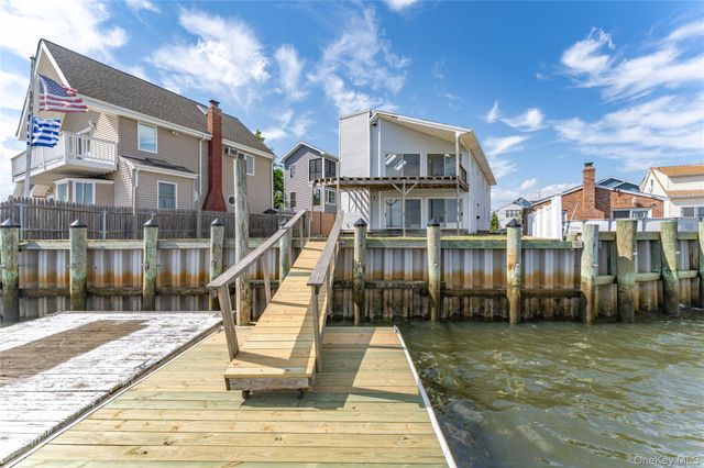 121 Williamson Street, East Rockaway, NY 11518