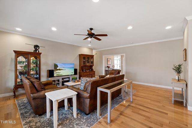 2754 Newport Highway, Greeneville, TN 37743