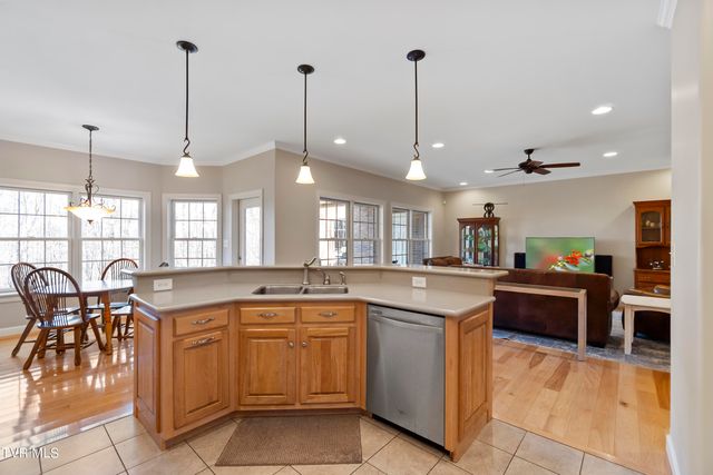 2754 Newport Highway, Greeneville, TN 37743