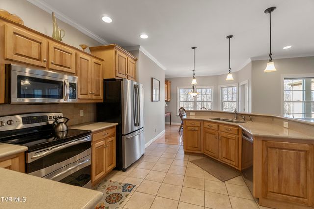 2754 Newport Highway, Greeneville, TN 37743