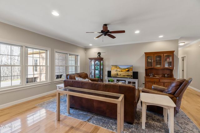 2754 Newport Highway, Greeneville, TN 37743