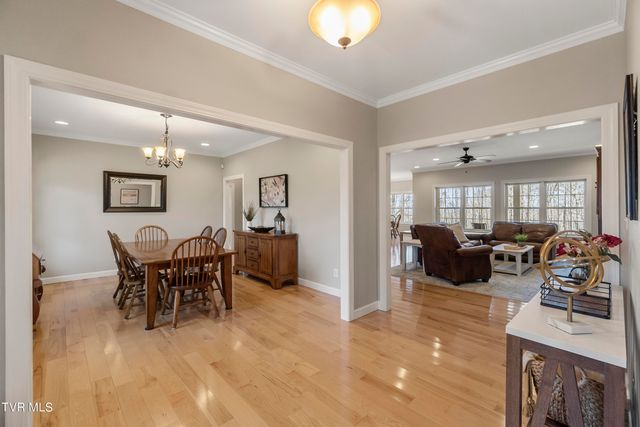 2754 Newport Highway, Greeneville, TN 37743