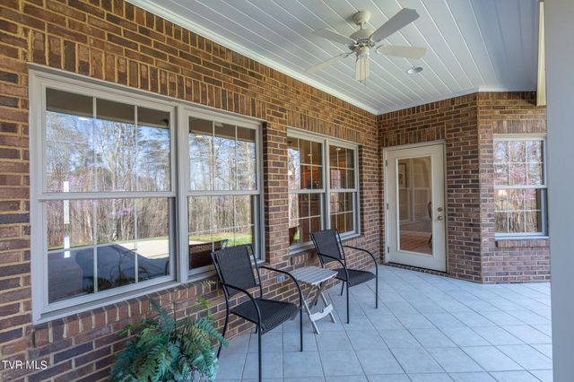 2754 Newport Highway, Greeneville, TN 37743