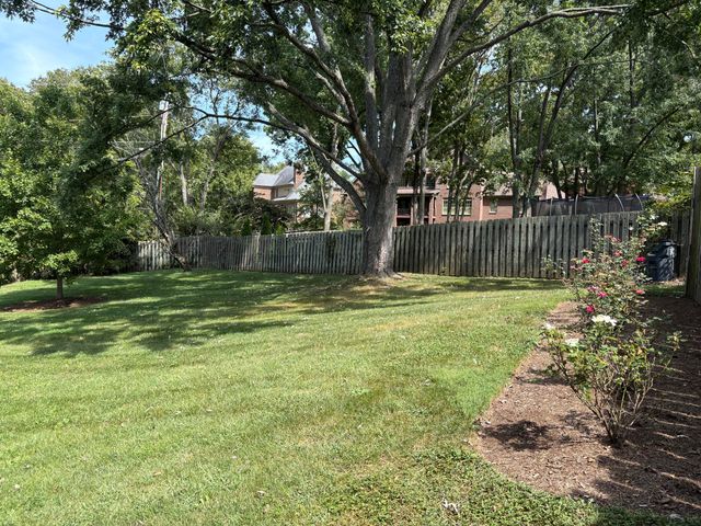 2117 Broadhead Place, Lexington, KY 40515