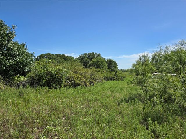 501 County Road 384, No City, TX 76442