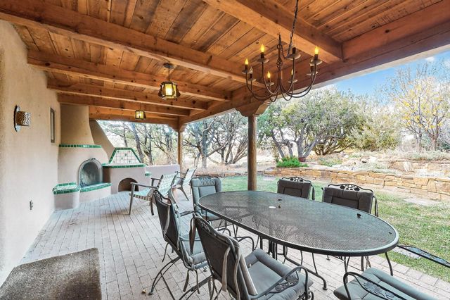 24 W Old Agua Fria, Santa Fe, NM 87508