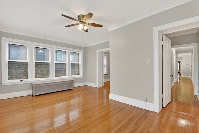 6815 S CRANDON Avenue 3, Chicago, IL 60649
