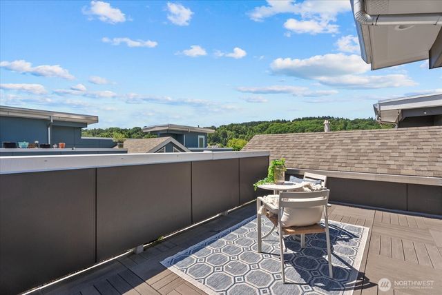 513 S Sullivan Street, Seattle, WA 98108
