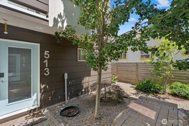 513 S Sullivan Street, Seattle, WA 98108