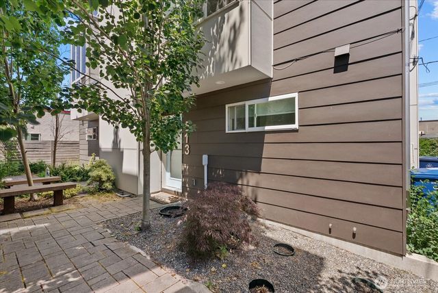 513 S Sullivan Street, Seattle, WA 98108