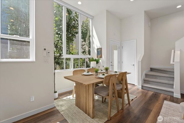 513 S Sullivan Street, Seattle, WA 98108