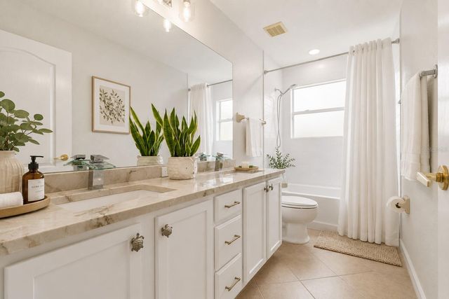 7122 68TH DRIVE E, Bradenton, FL 34203
