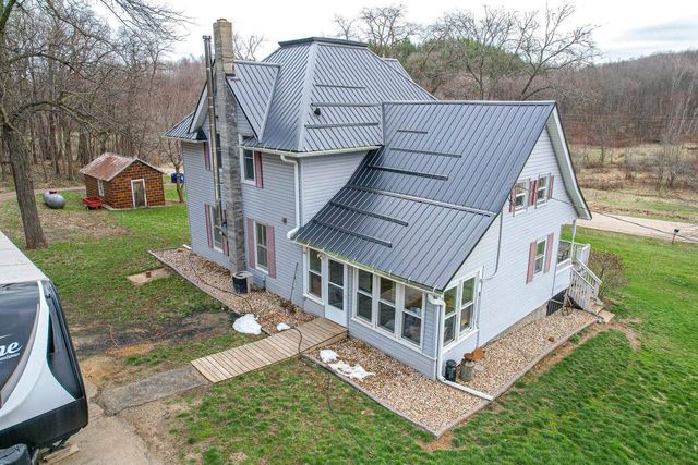 S1205 County Road Y, Wonewoc, WI 53968