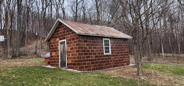 S1205 County Road Y, Wonewoc, WI 53968