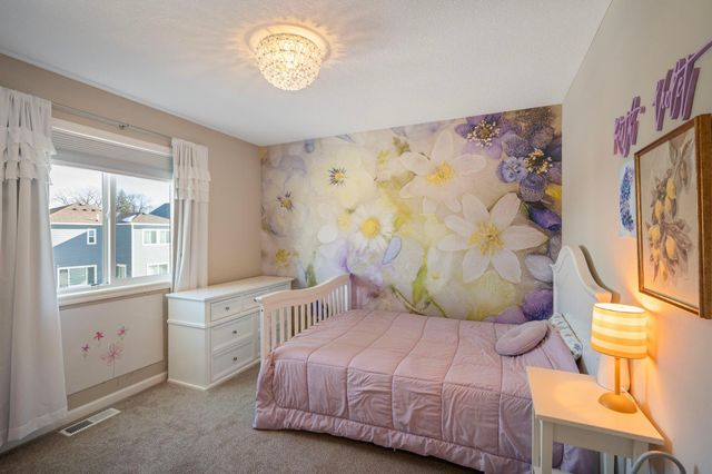 9965 Avocet Street NW, Coon Rapids, MN 55433