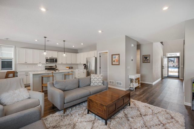 9965 Avocet Street NW, Coon Rapids, MN 55433