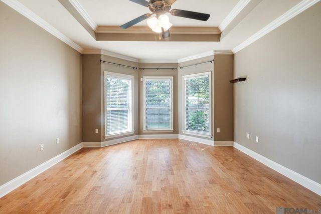 42221 Conifer Dr, Gonzales, LA 70737