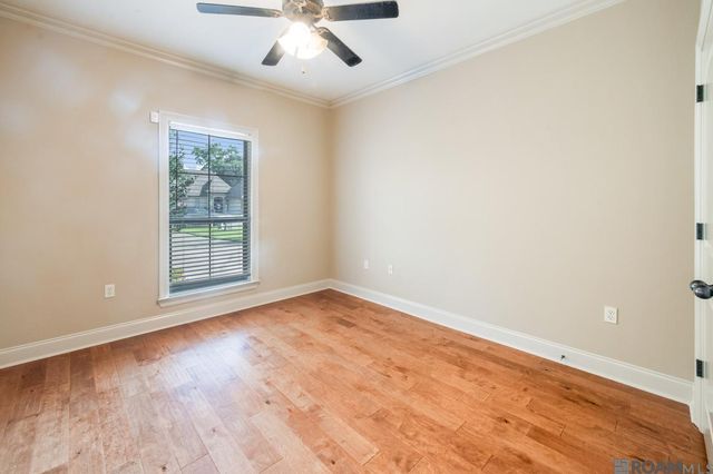 42221 Conifer Dr, Gonzales, LA 70737